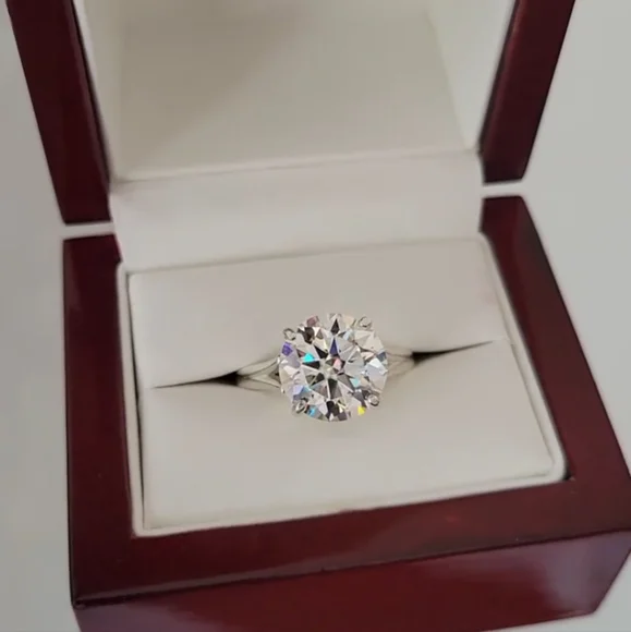New 4ct Certified Moissanite Engagement Ringn - Picture 2 of 12